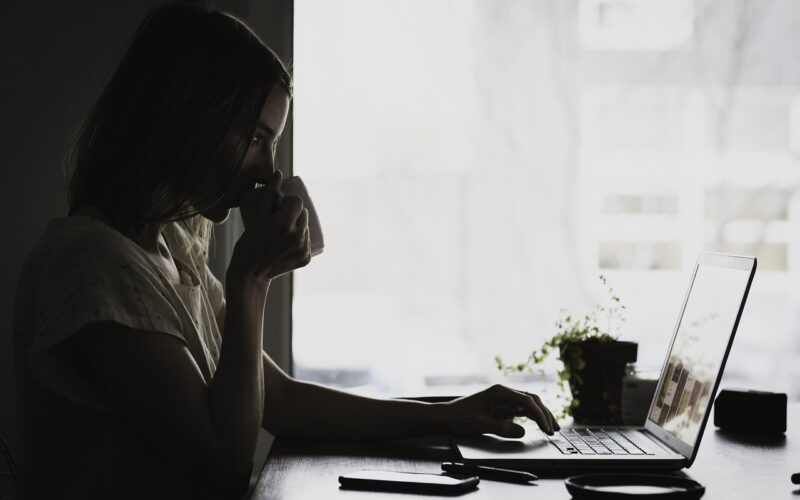 Sprawdzone sposoby monitoringu placów budowy i magazynowych