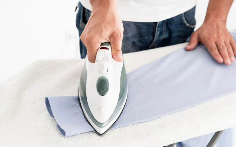 Jak wybrać dobry pokrowiec na deskę do prasowania