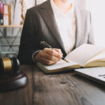 Rozwód, alimenty i kontakty z dzieckiem — co porządkuje działania